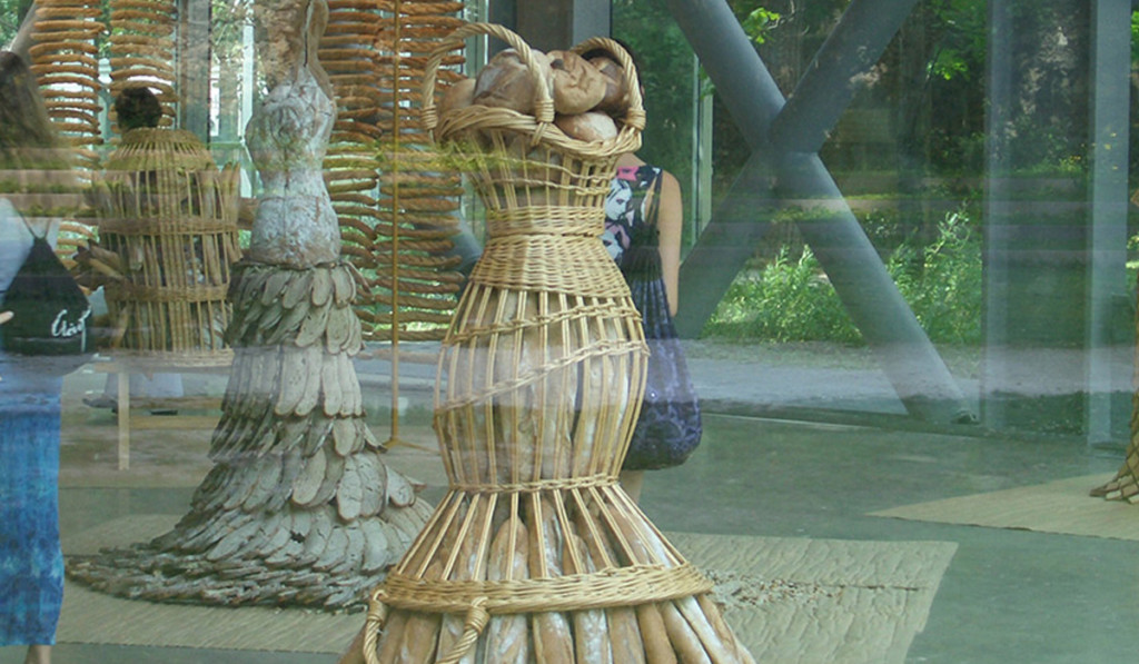Pain couture By J.Paul Gaultier, Fondation Cartier