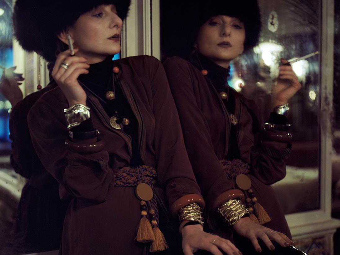 Catherine Baba in "Remmen" coat