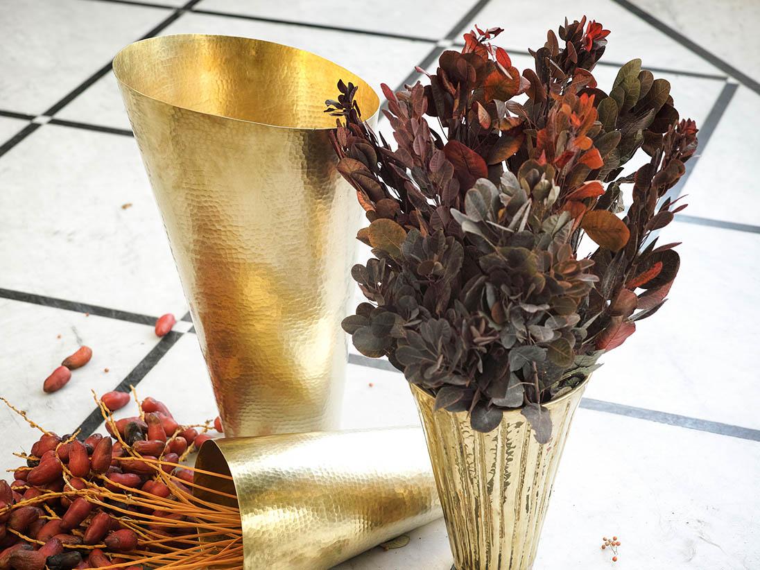 Plain brass and dorik vases